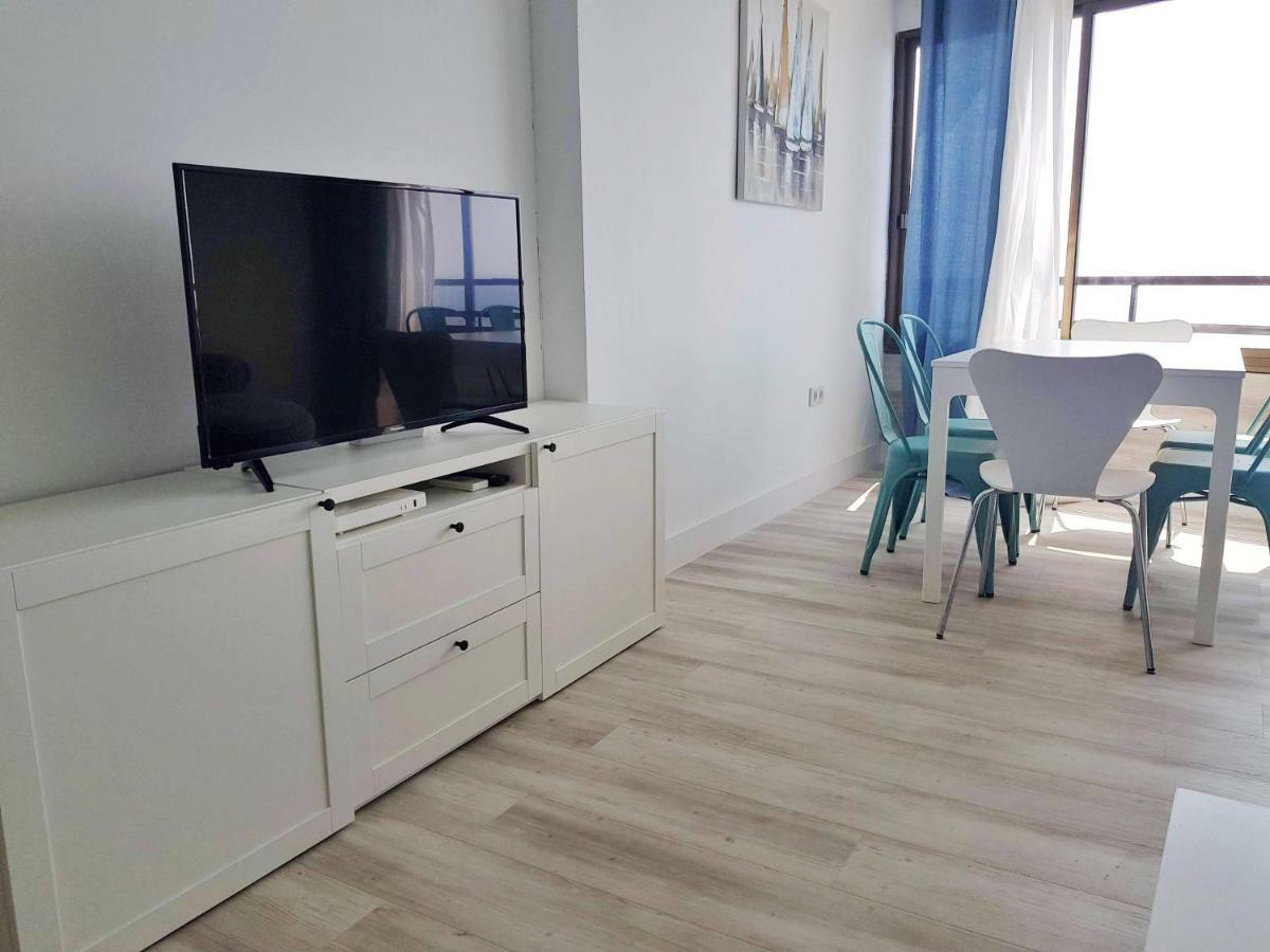 Apartamento ático En Almuñecar. Primera Línea De Playa Con Vistas Espectaculares *