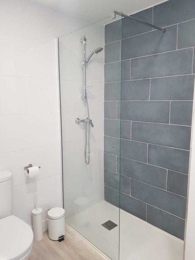 Apartamento ático En Almuñecar. Primera Línea De Playa Con Vistas Espectaculares *
