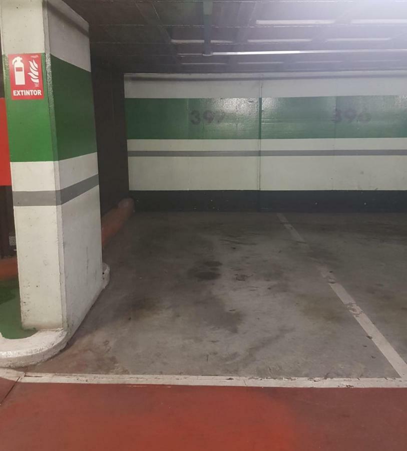 El Carmen Con Parking Gratis