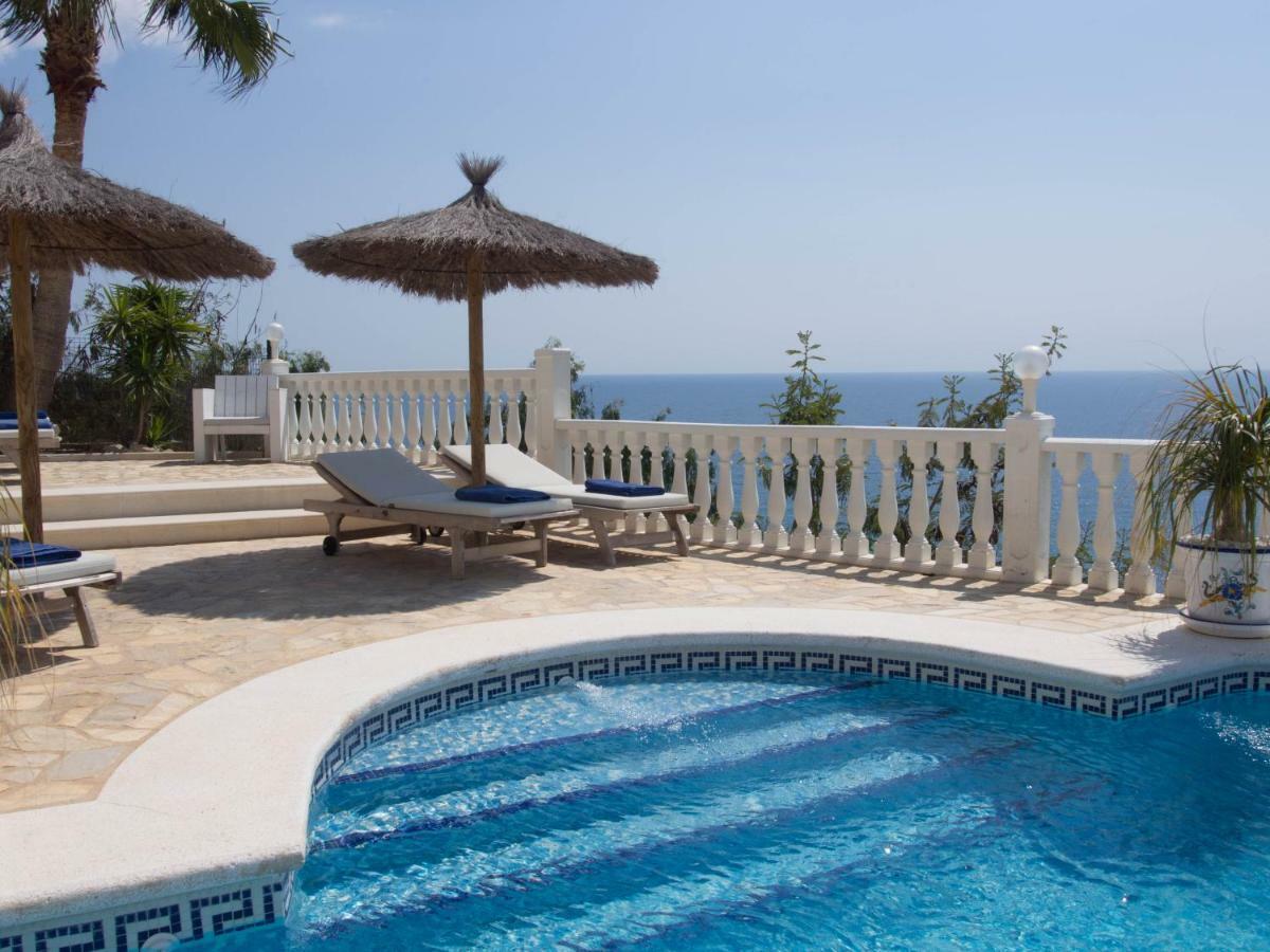 Frontline Villa, Five Star Deluxe Villa *