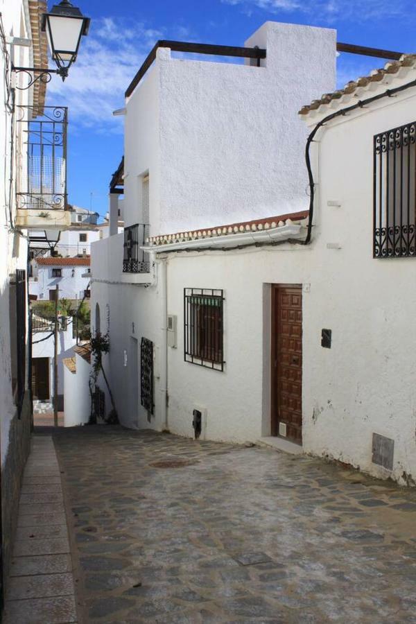 Casita De Pueblo Reformada, Terraza Con Vistas Preciosas Y Parking Privado * Bedar