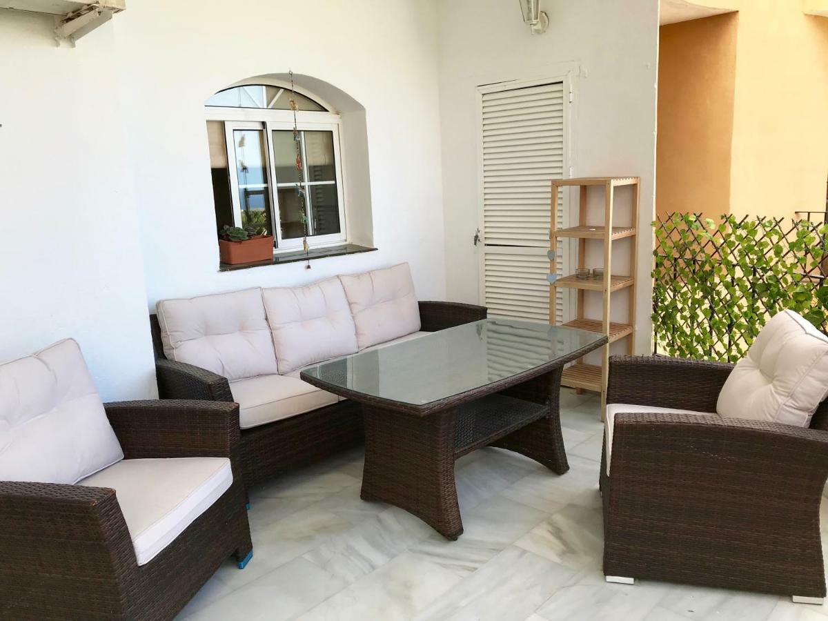 Golf With Seaview Apartamento *
