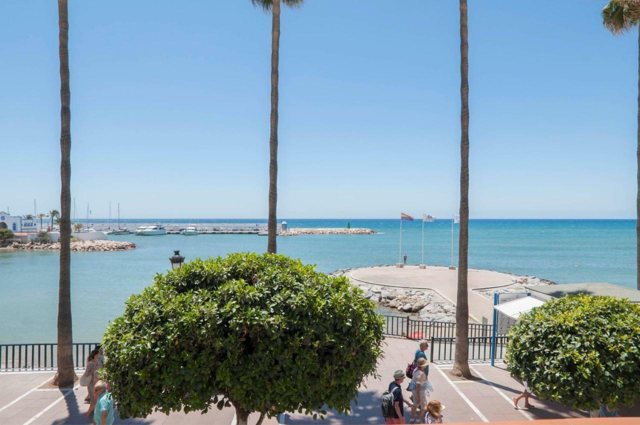 Eden Roc Beachfront *