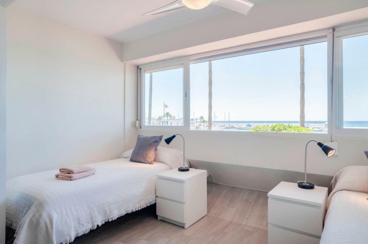 Apartment Eden Roc Beachfront *