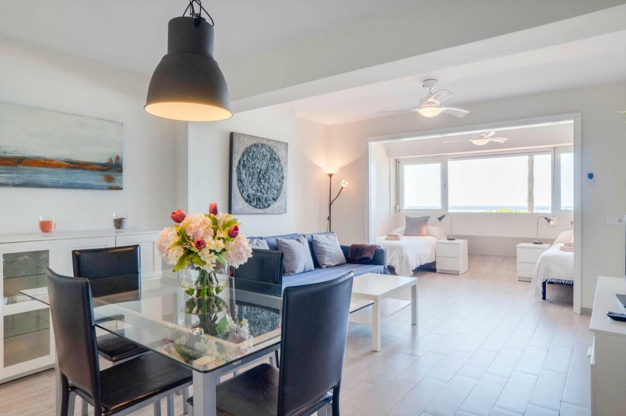 Apartment Eden Roc Beachfront
