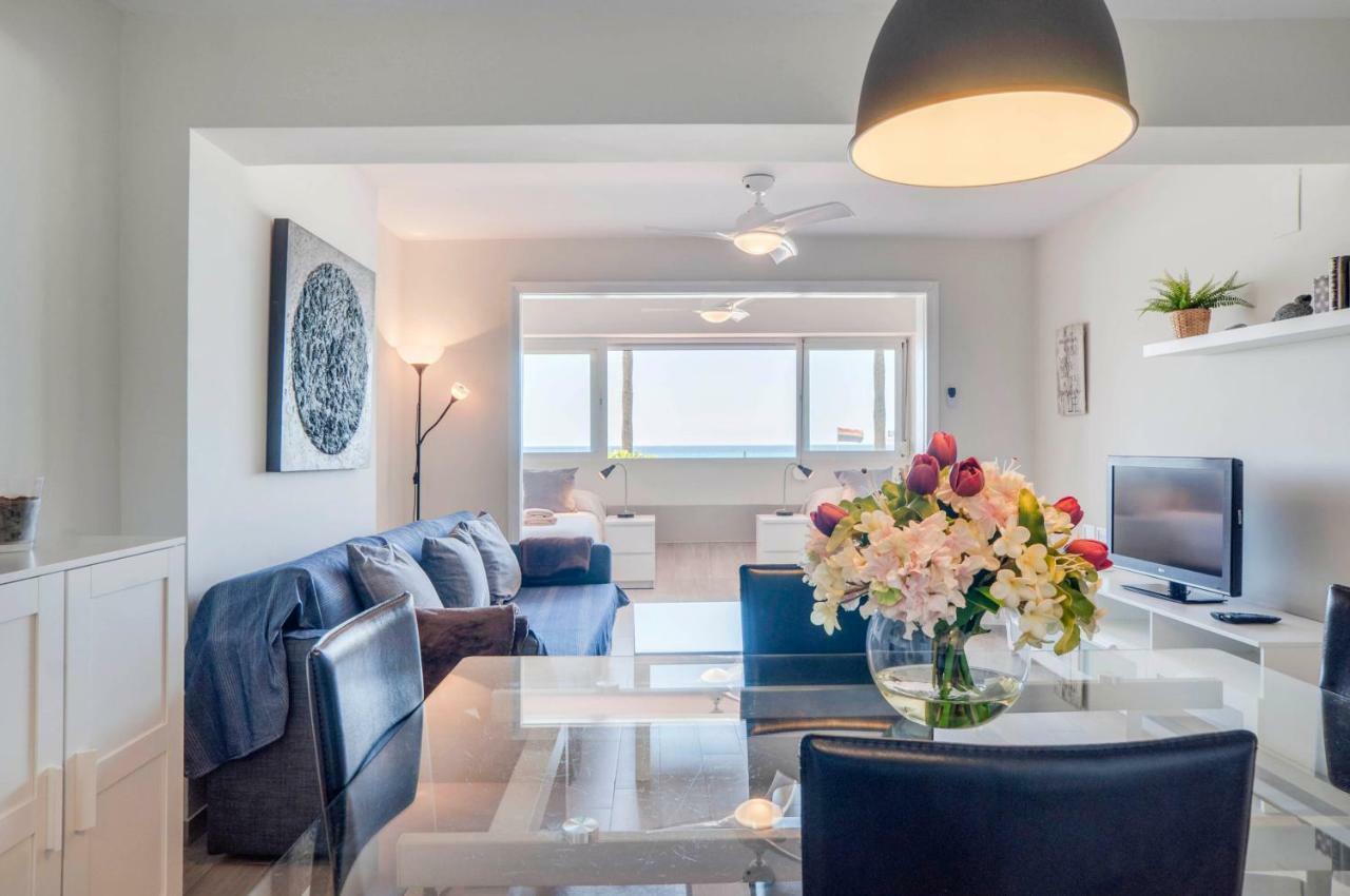 Apartment Eden Roc Beachfront