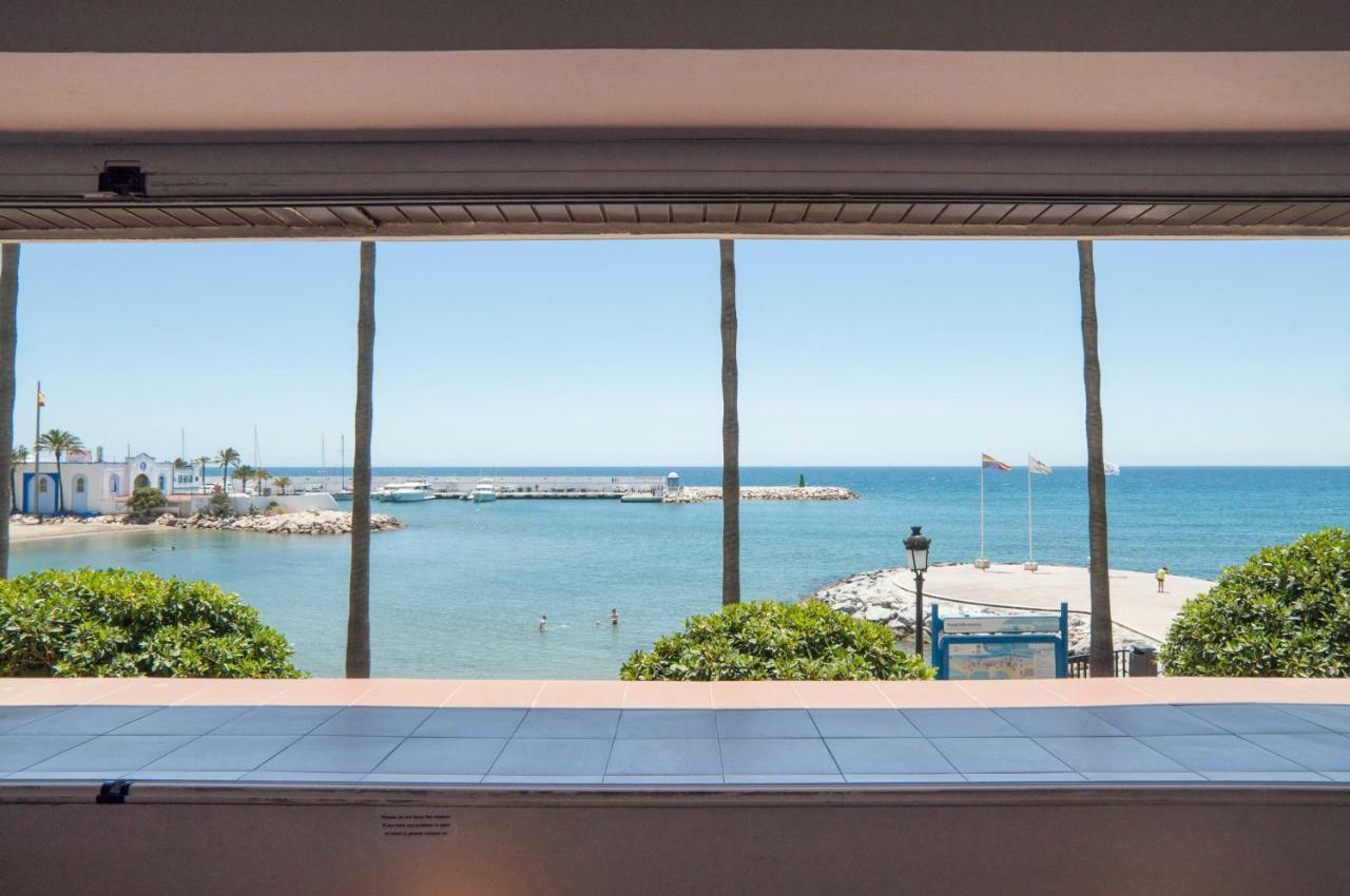 Apartment Eden Roc Beachfront *