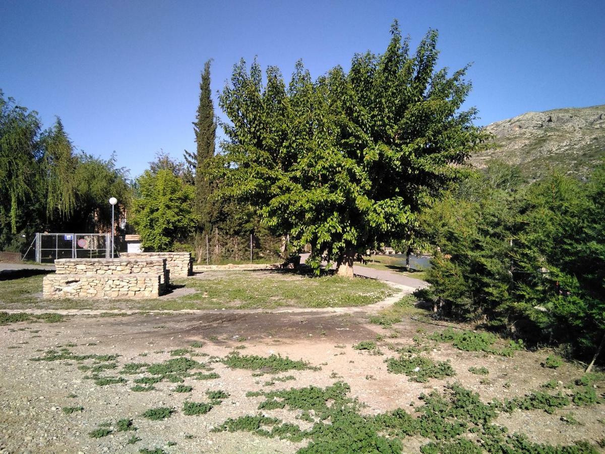 Magnífico Adosado, Cerca De Ciudad, En Zona De Montaña Y Playa Fluvial