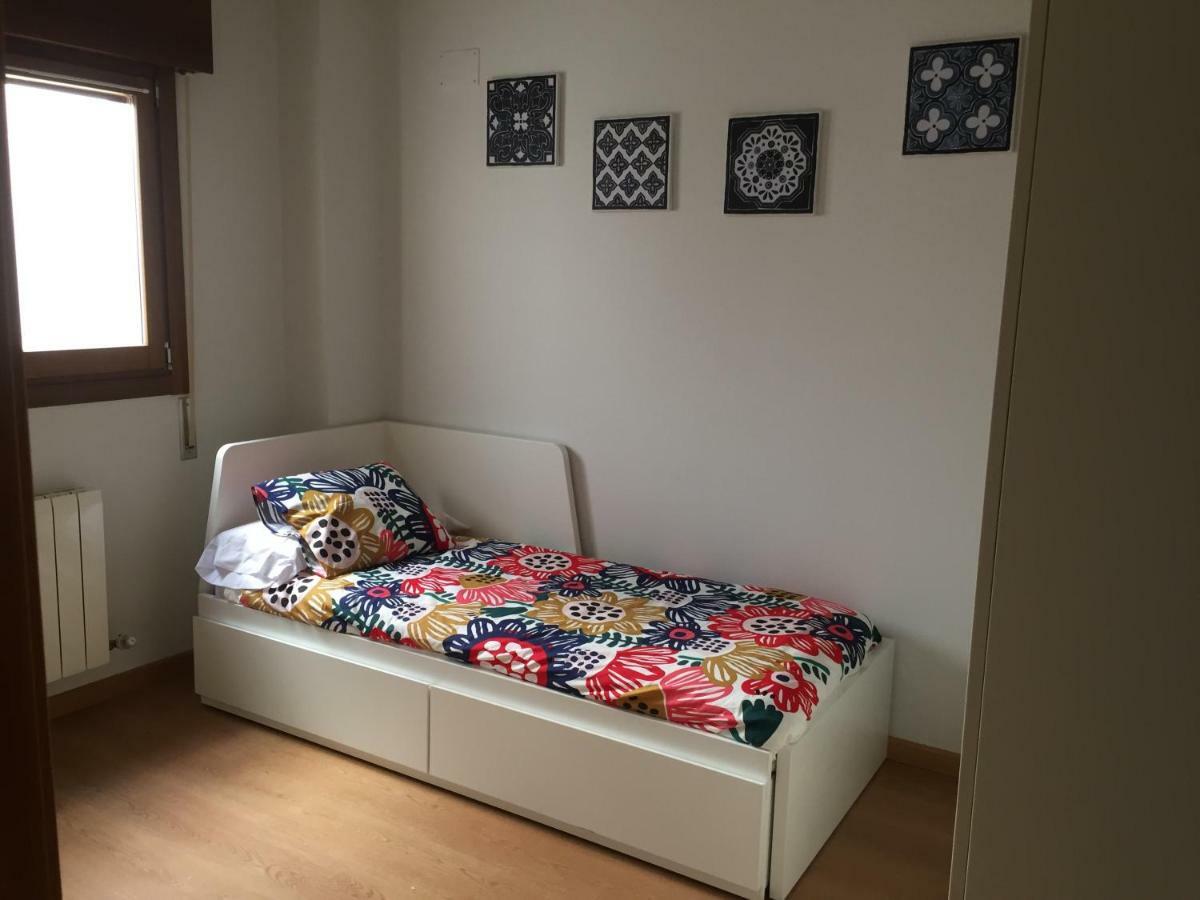 Plaza Apartment *