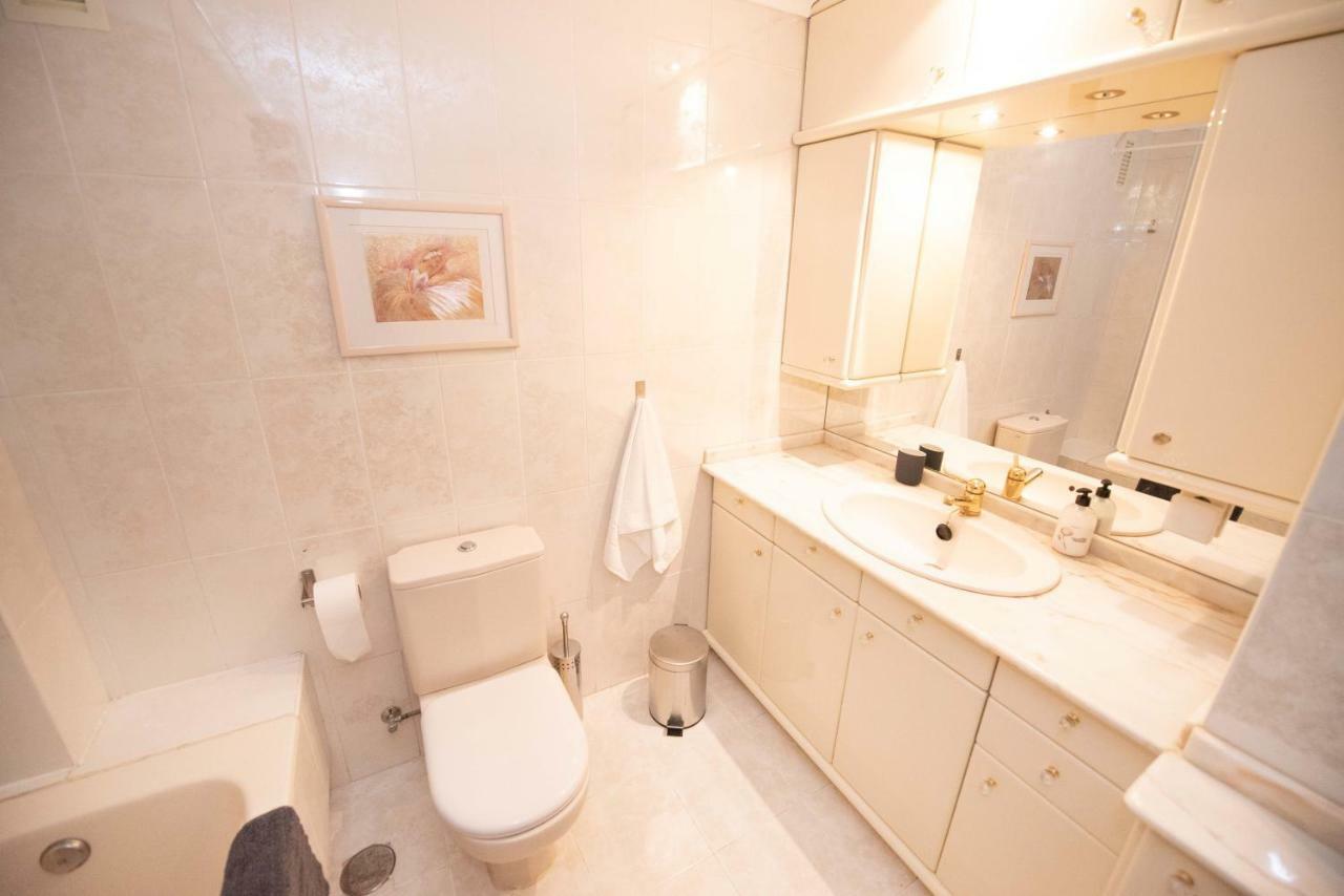 Espacios Blanco Plaza Mayor Apartment