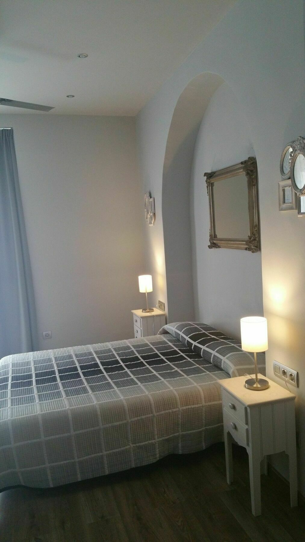 Guest house Mimi Ramblas Barcelona