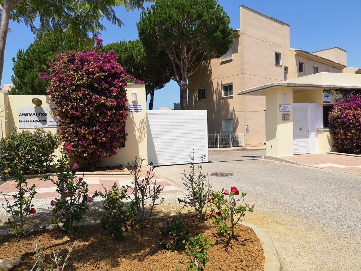Indo Loma Sancti Petri Apartamento *