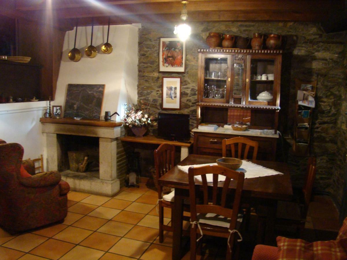 Casa Dos Pedrouzos * Doncos