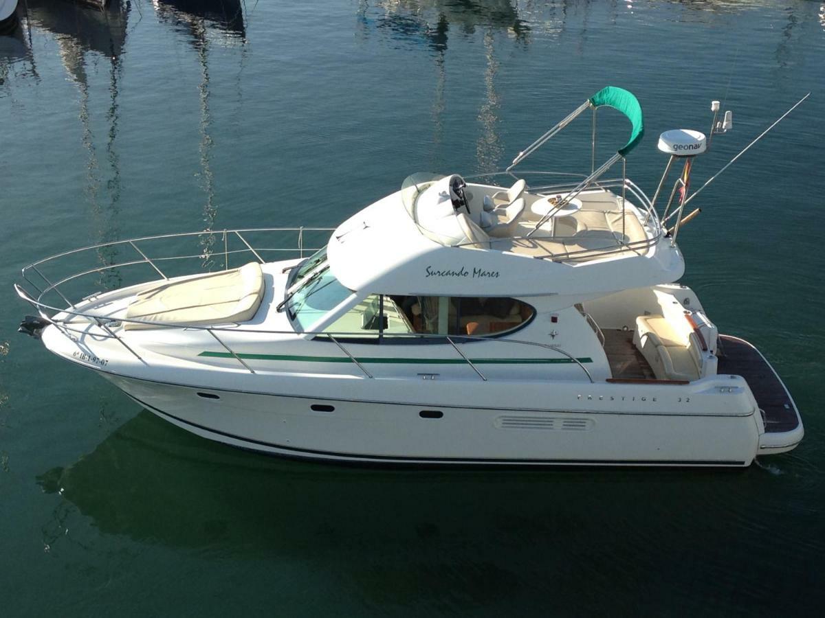 Yate 32 Pies Jeanneau Sitges