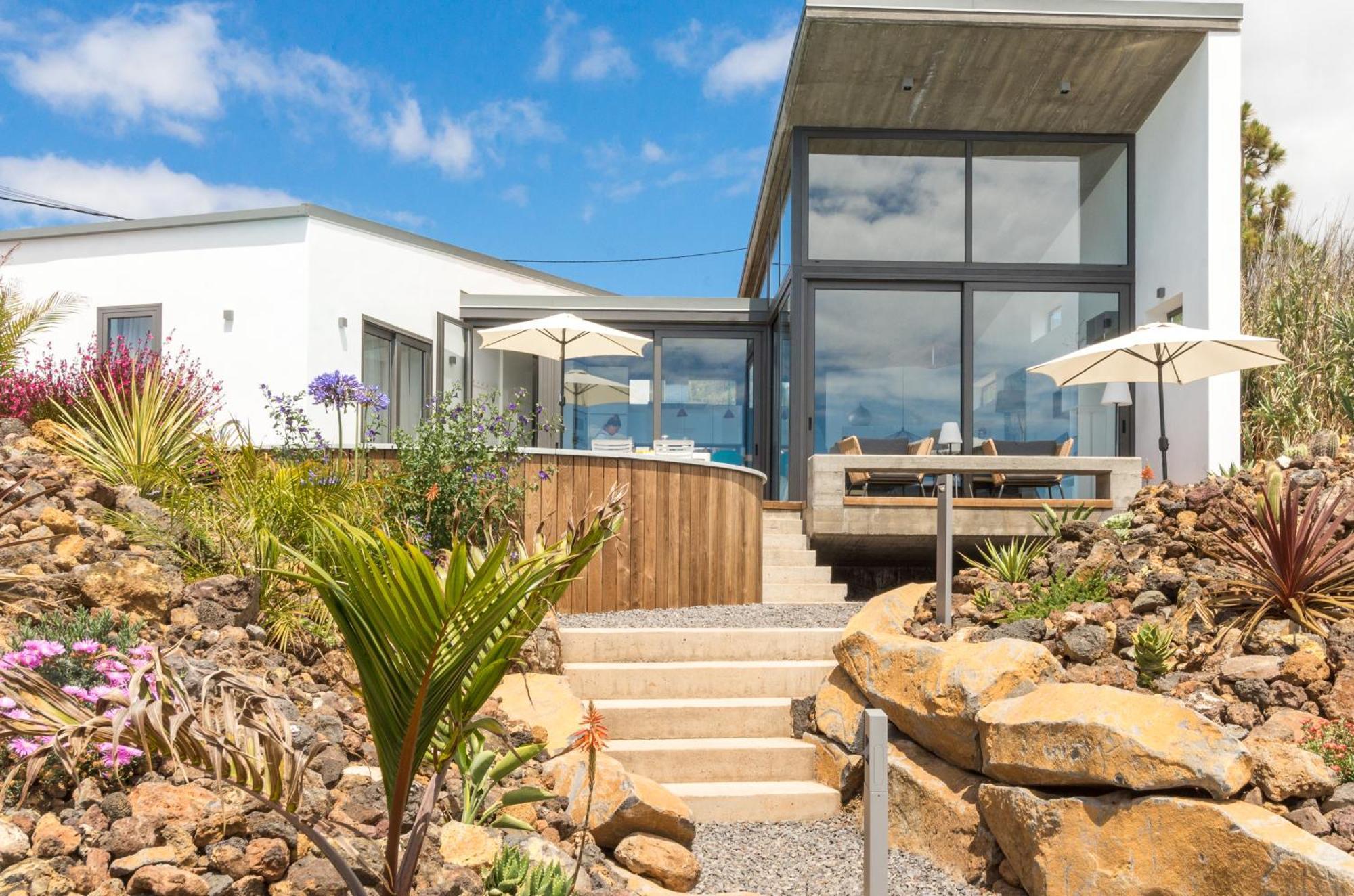 Blue Casa By Hahn *