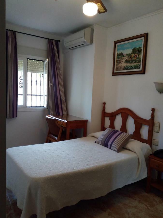Rural Montual Guest house Los Banos (Granada)