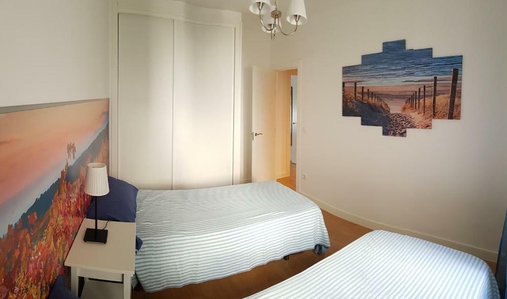 Puerta De Apartment *