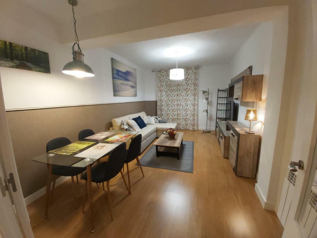 Puerta De Apartment