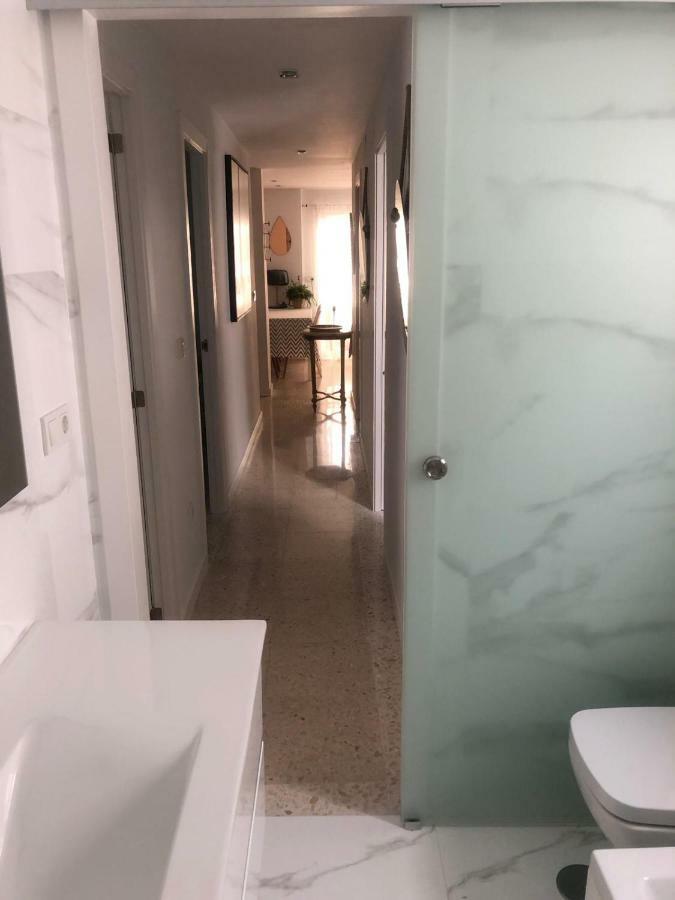 Apartamento Masai Victoria Beach. A 100 Metros De La Playa. *