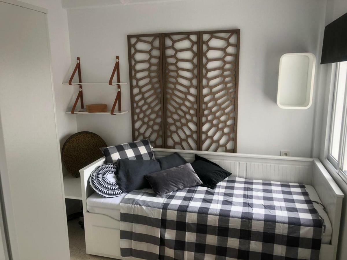 Masai Victoria Beach. A 100 Metros De La Playa. Apartamento Cádiz