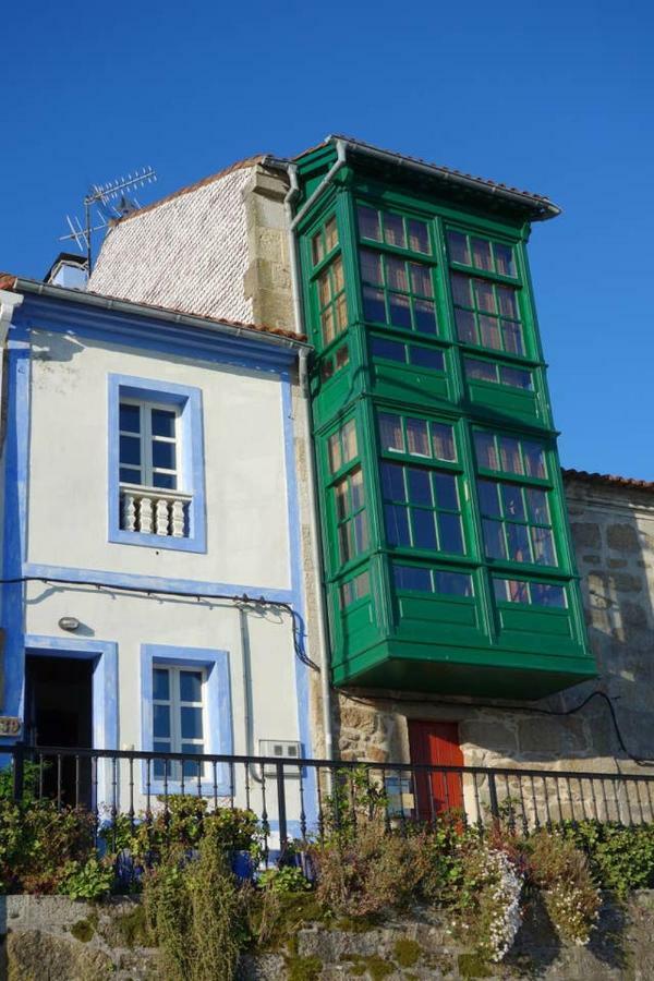 House In The Harbour *