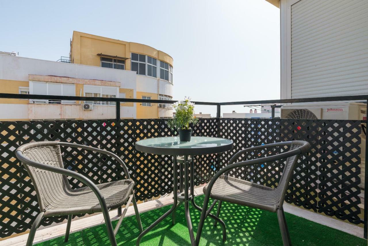 Confortable Estudio Con Terraza, Vistas A La Montaña, Mar Y Mas Apartamento Torremolinos