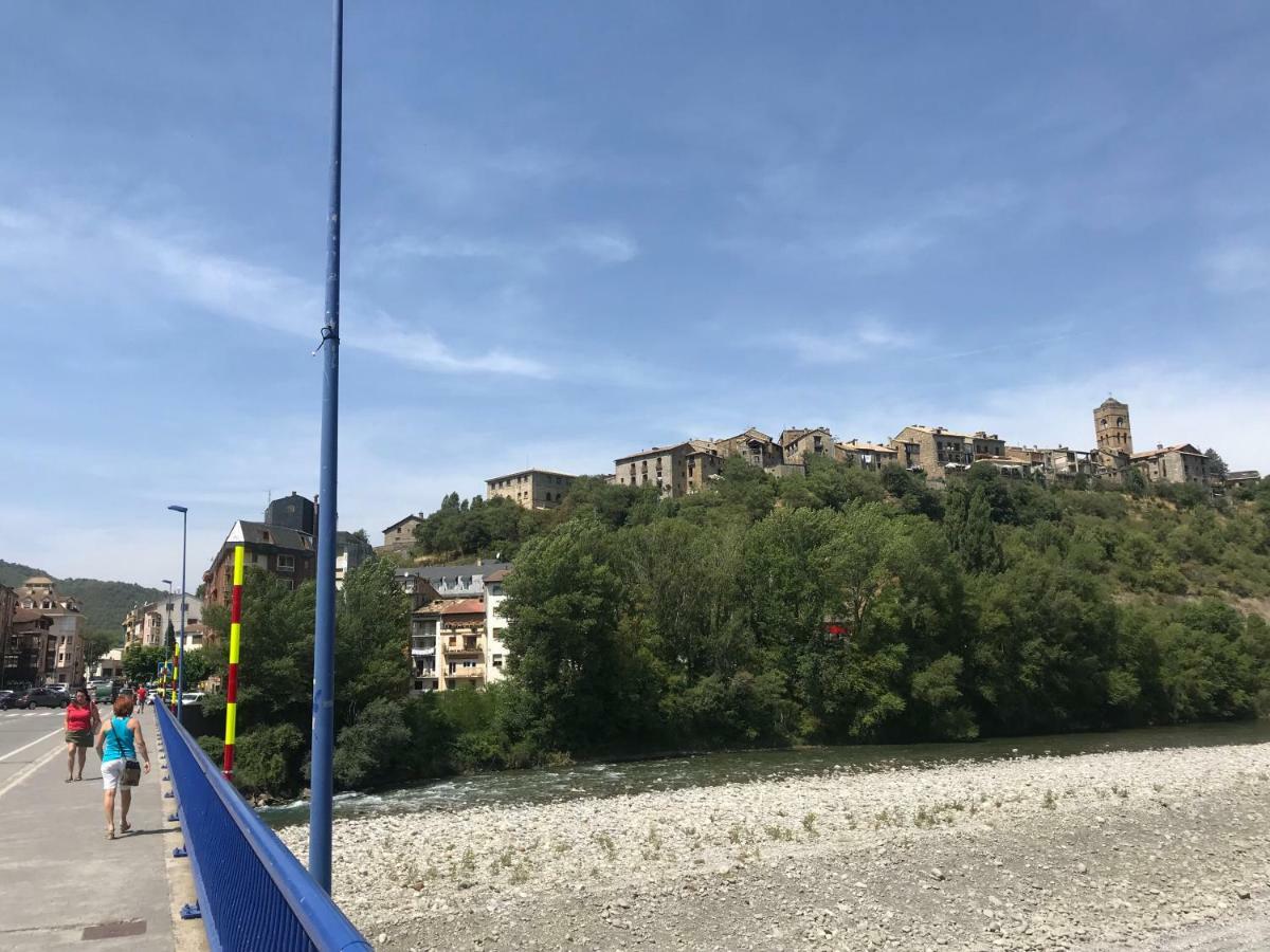 Apartamento Cinca Pirineo En *