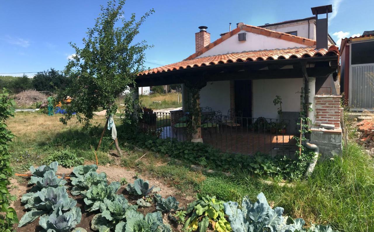 Casa De Pueblo Con Merendero Opcional Сasa de vacaciones Casarejos