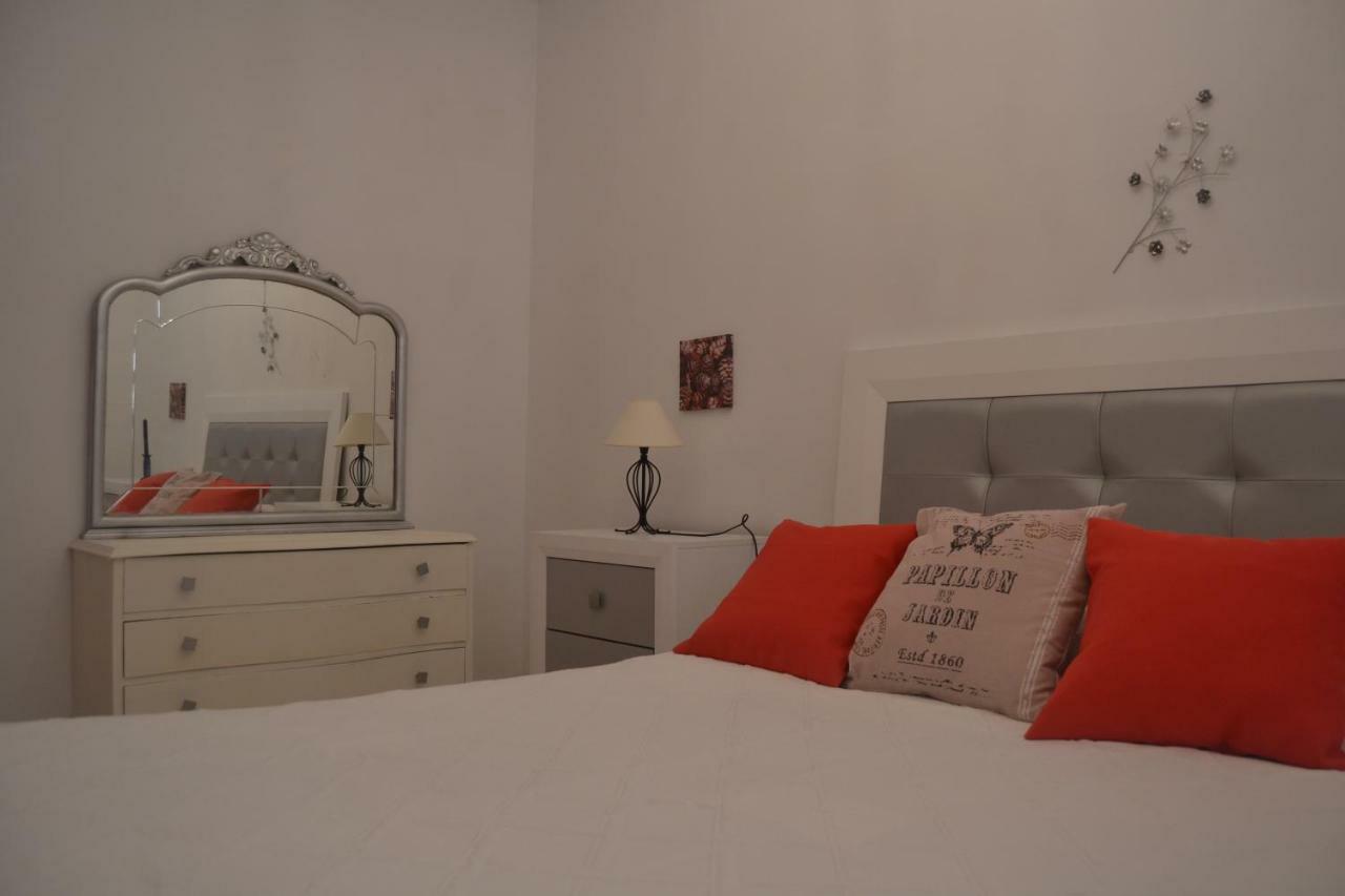 Casa Plaza * Melegis
