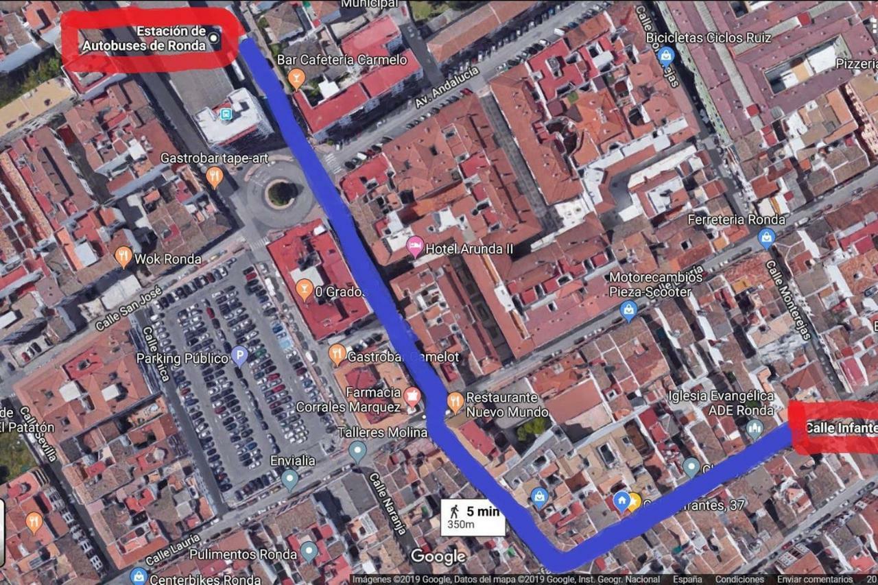 Cómodo Y Acogedor En El Centro Con Wifi Apartamento