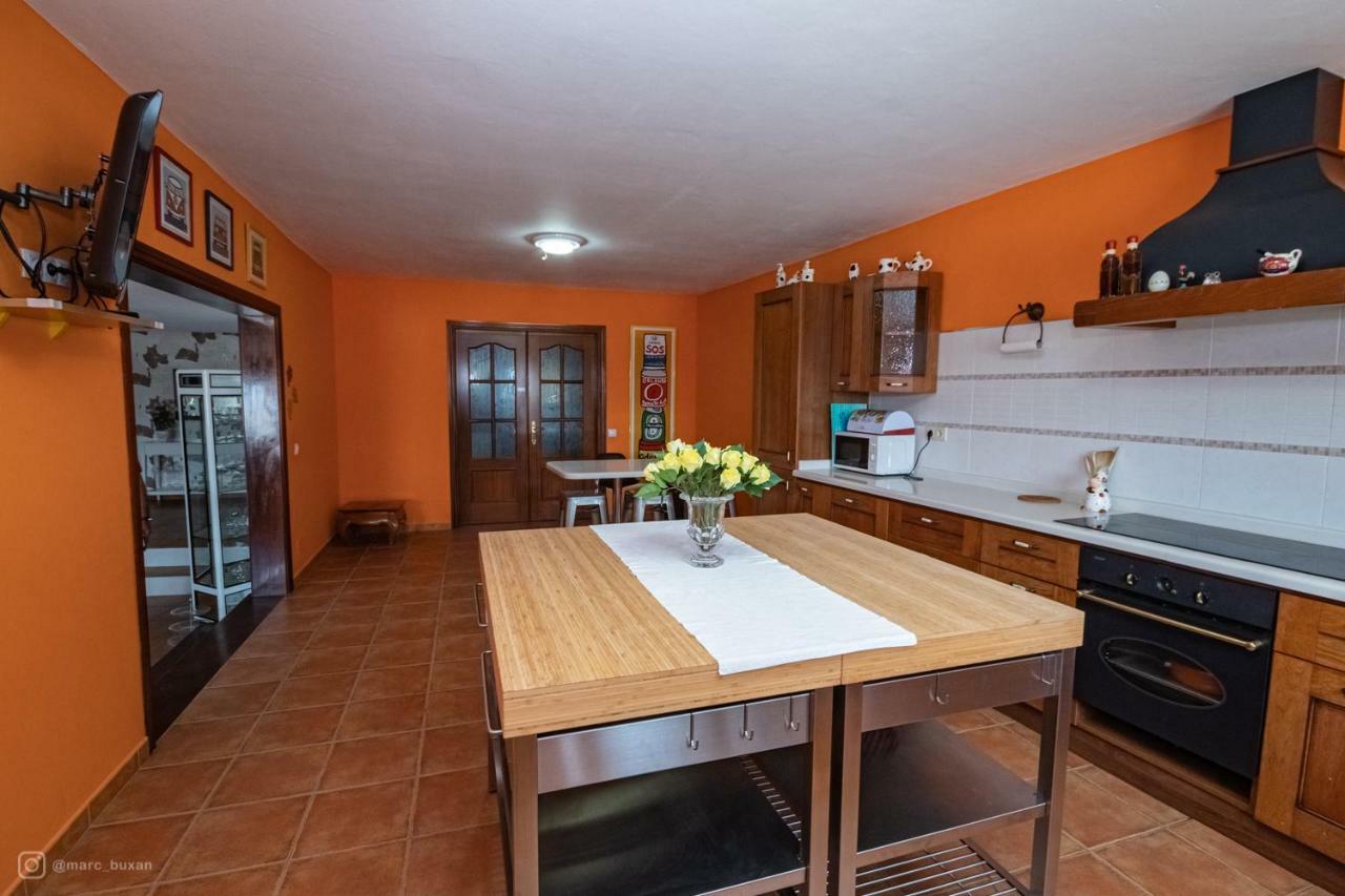 Villa De Lujo Que Mira Al Mar La Oliva