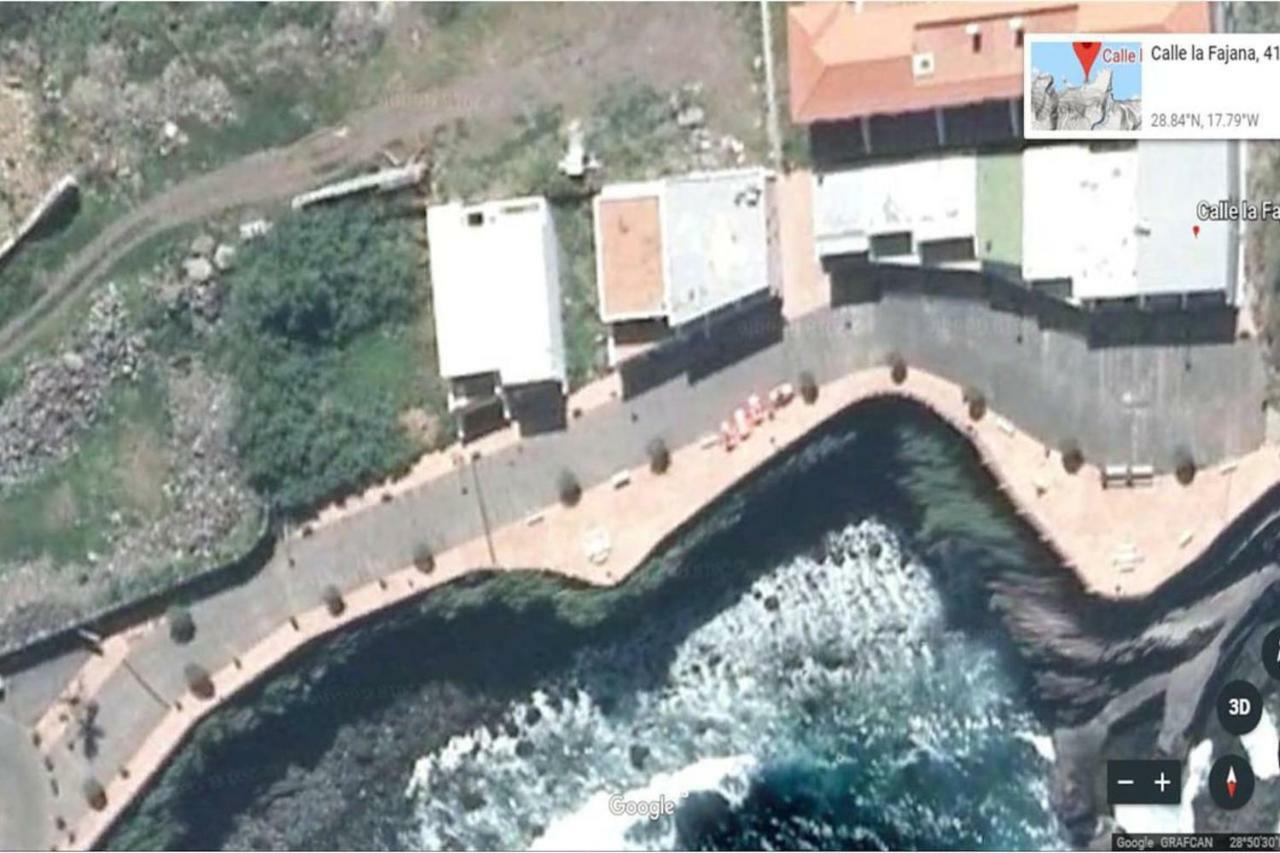 Apartamento Primera Línea En Piscinas Naturales.