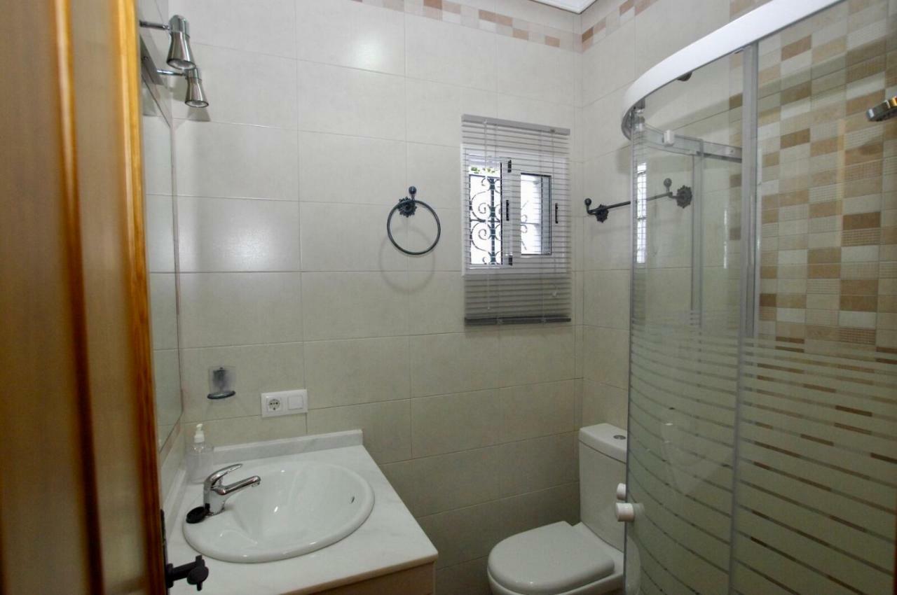 Apartment Triana L Bolonia, Tarifa Bolonia