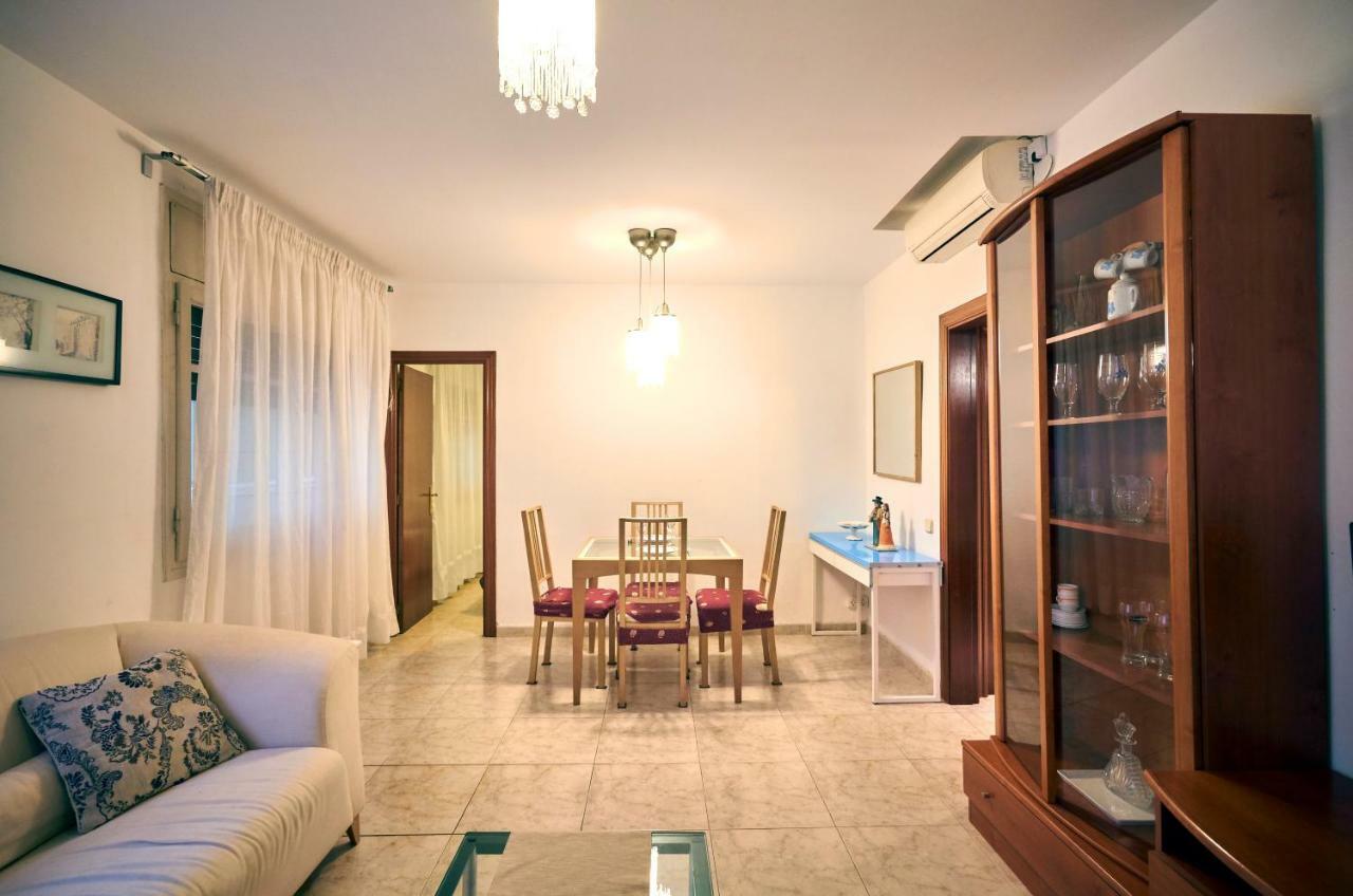 Torrassa Fira Apartment