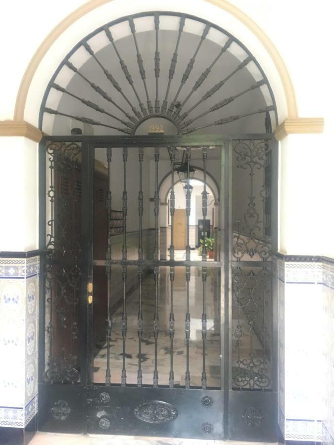 Hispalis Puerta Carmona * Sevilla