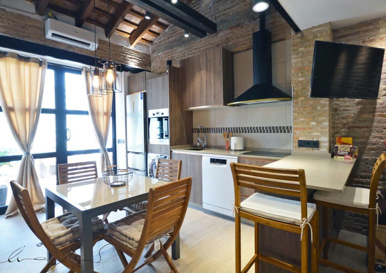 Casita En El Cabañal Con Patio Сasa de vacaciones