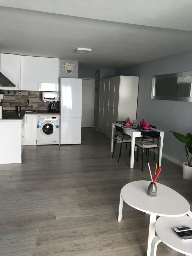 Estudio Moderno Con Jardín Privado Y Piscina * Torremolinos