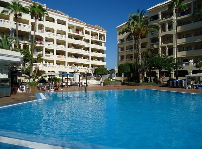 Castle Harbour Official Apartahotel Los Cristianos (Tenerife)