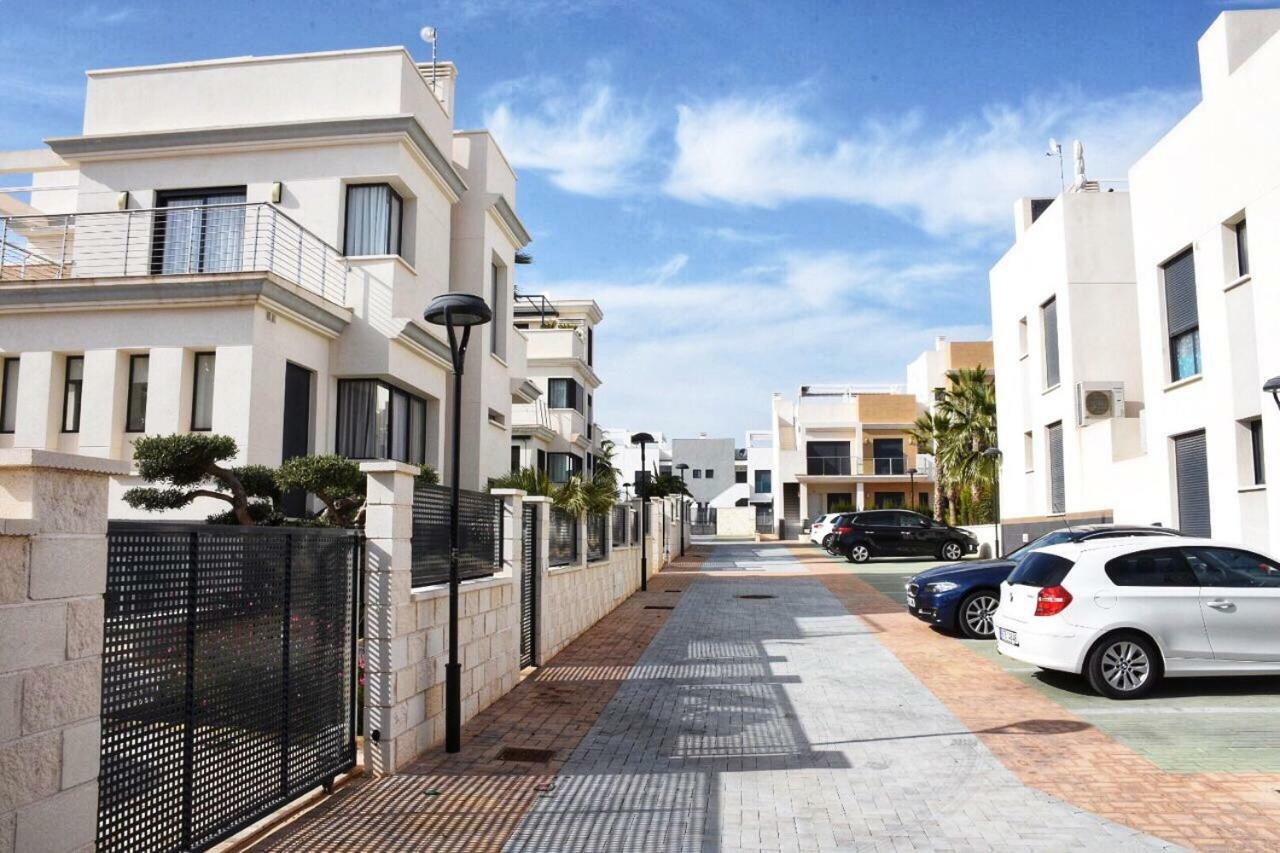 Hotel La Zenia Beach Bungalow *