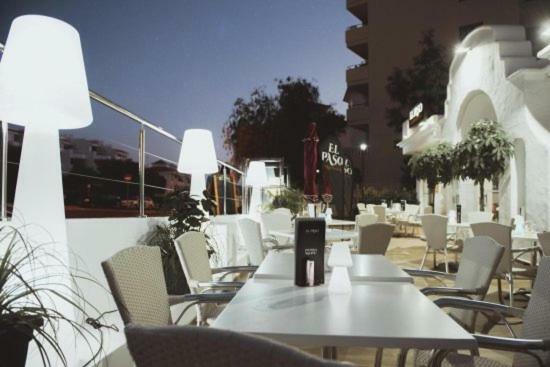 Castle Harbour Official Apartahotel Los Cristianos (Tenerife)