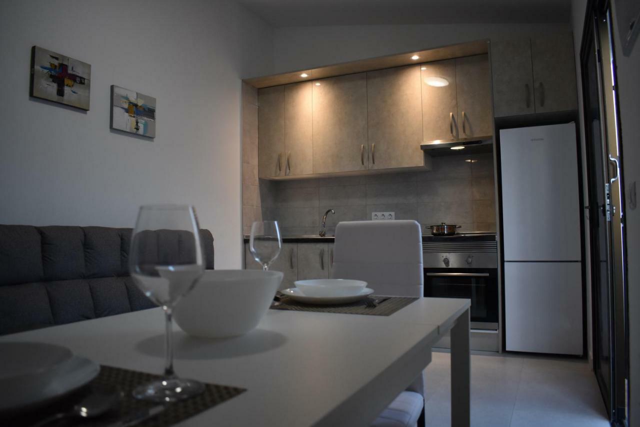 - 28/5 Up Apartment