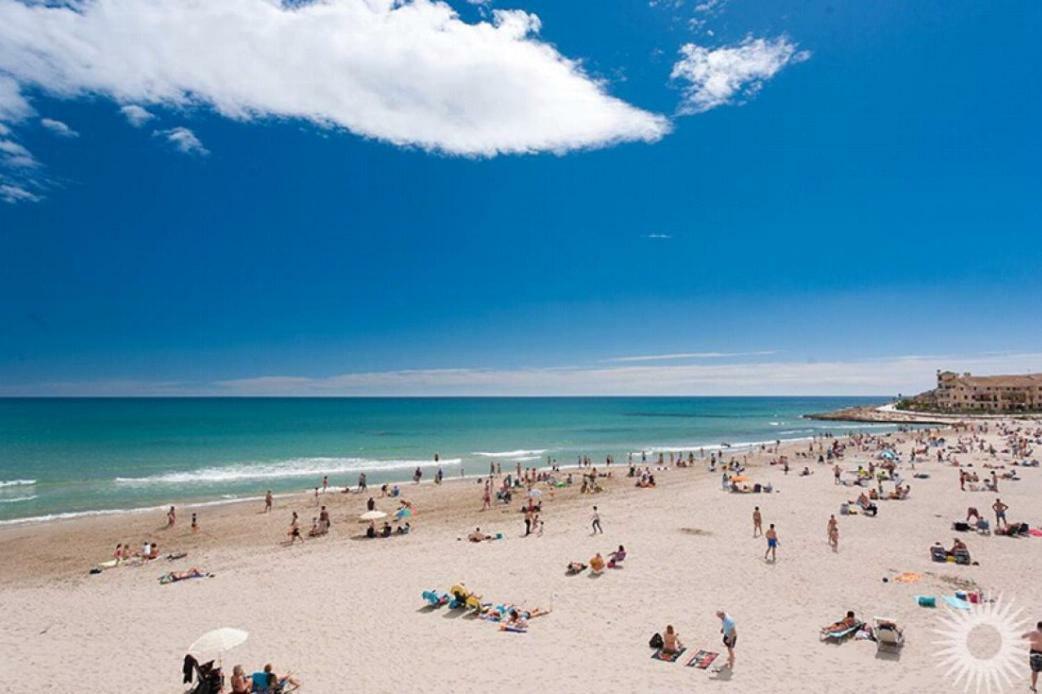 Rosi - 5-10 Minute Walk To La Zenia Beach, Bar, Cliff Walk, Shops, Paddys Point, Cabo Roig - Free Fast Fibre Optic Broadband - No Deposit Required *