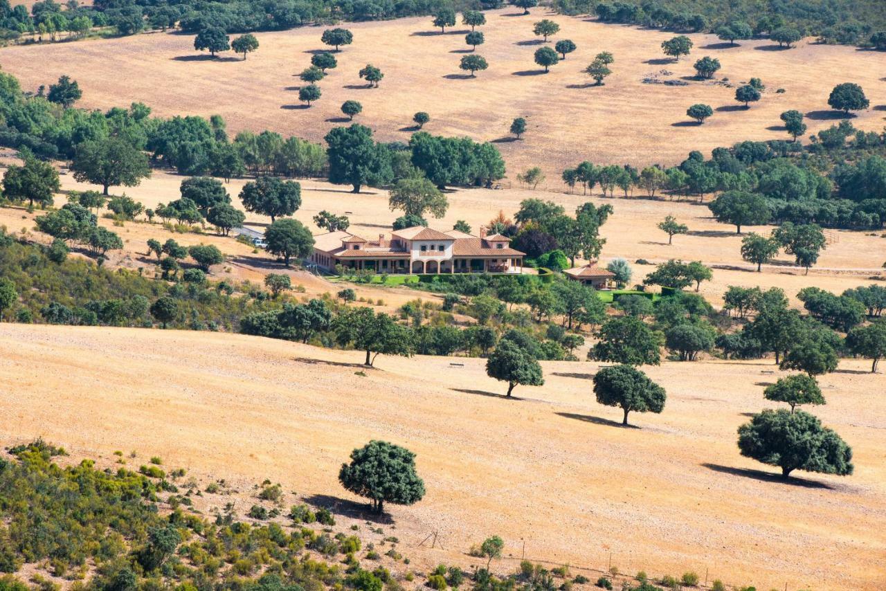 El Piruetano Villa *