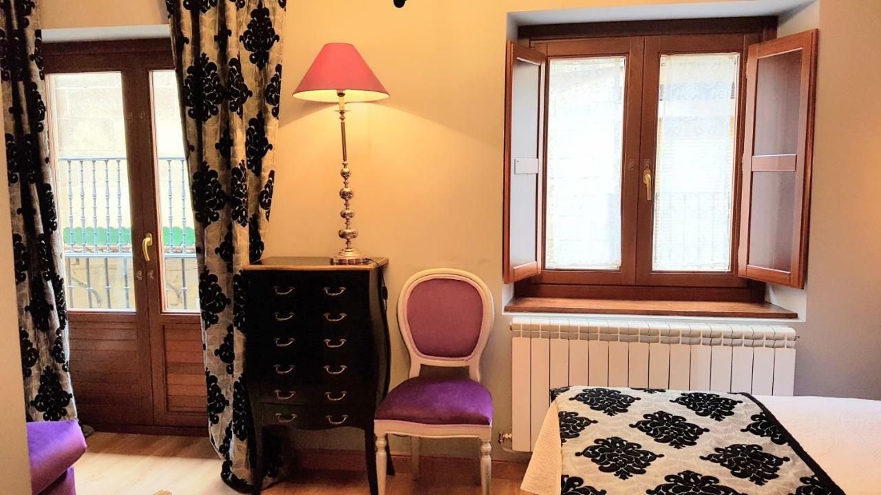 Legado De Ugarte, Casa rural La Guardia
