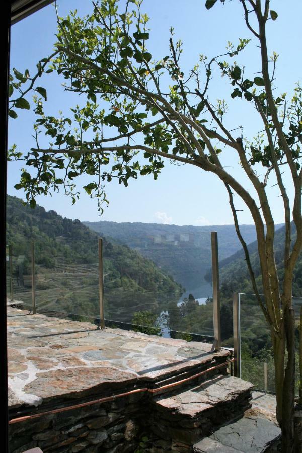 Cabo Do Mundo Bed and breakfast Chantada