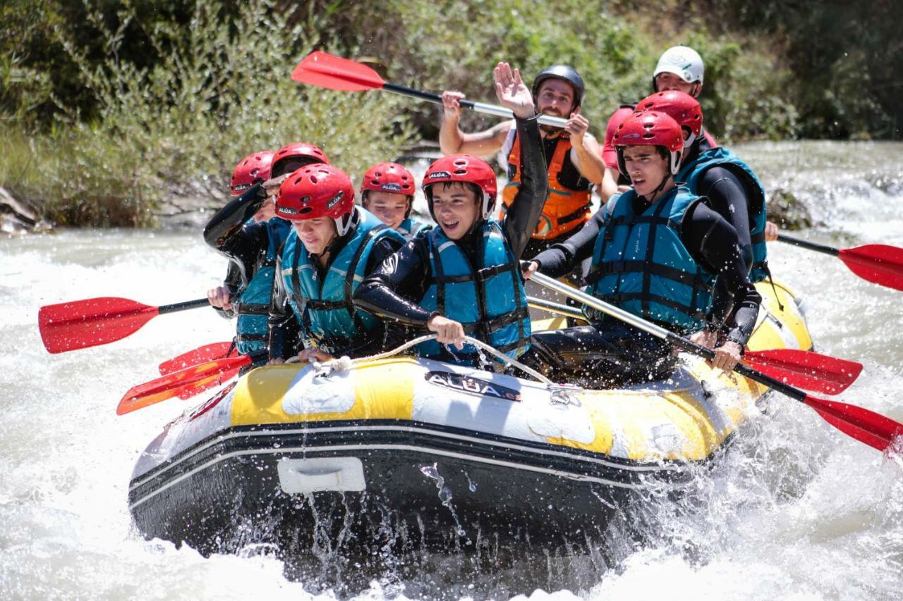 Centro De Ocio Alua Bungalows Camping Rafting Benameji Campsite