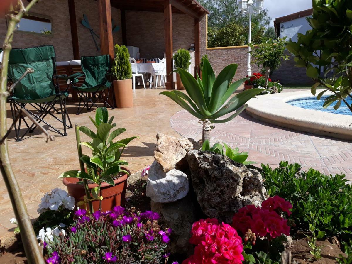 La Huerta Con Piscina Chimenea Y Wifi Сasa de vacaciones *