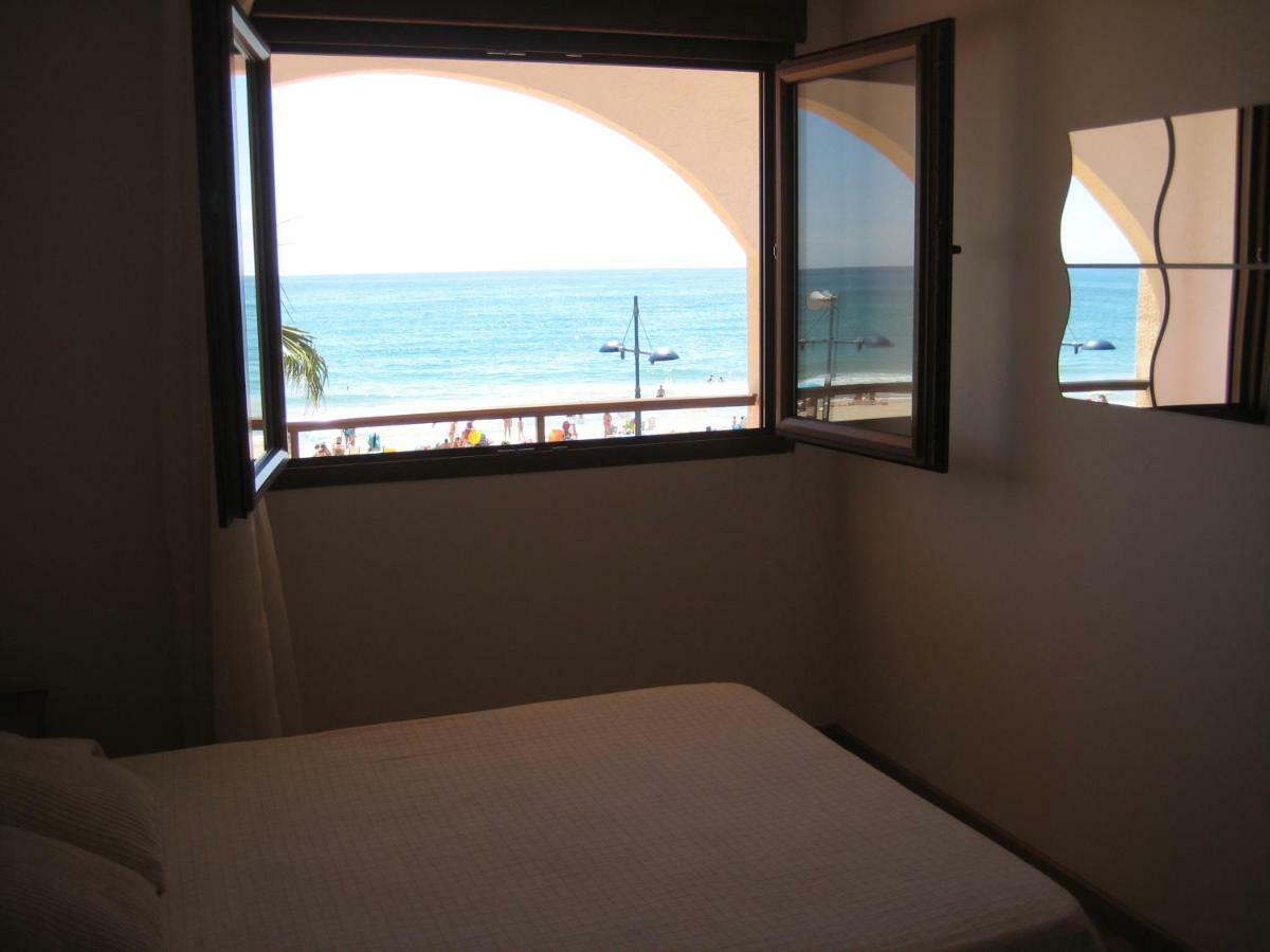 Benedicto Xiii: Beachfront With Parking & Modern Amenities * Peniscola