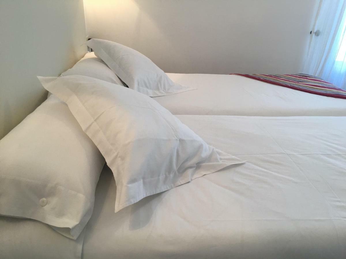 Castell De Guardiola Bed and breakfast 3*
