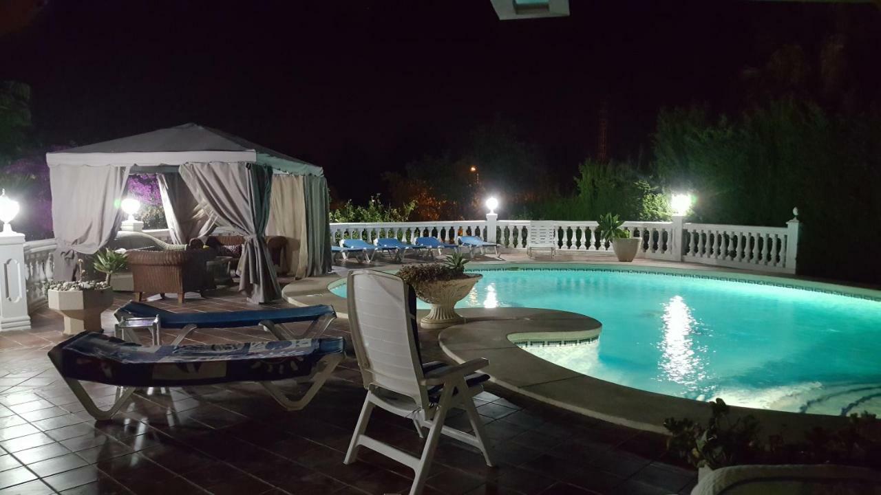 De Luxe Villa
